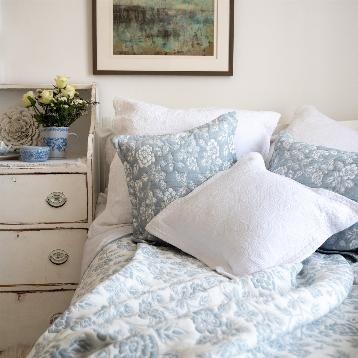 Eleanor Powder Blue Bedspread – Forever England Trade