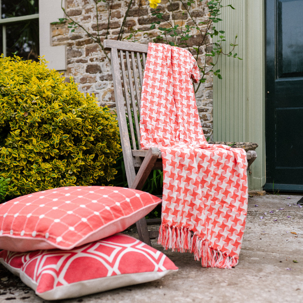 Chequered Throw Coral 130 X 160cm Forever England Trade